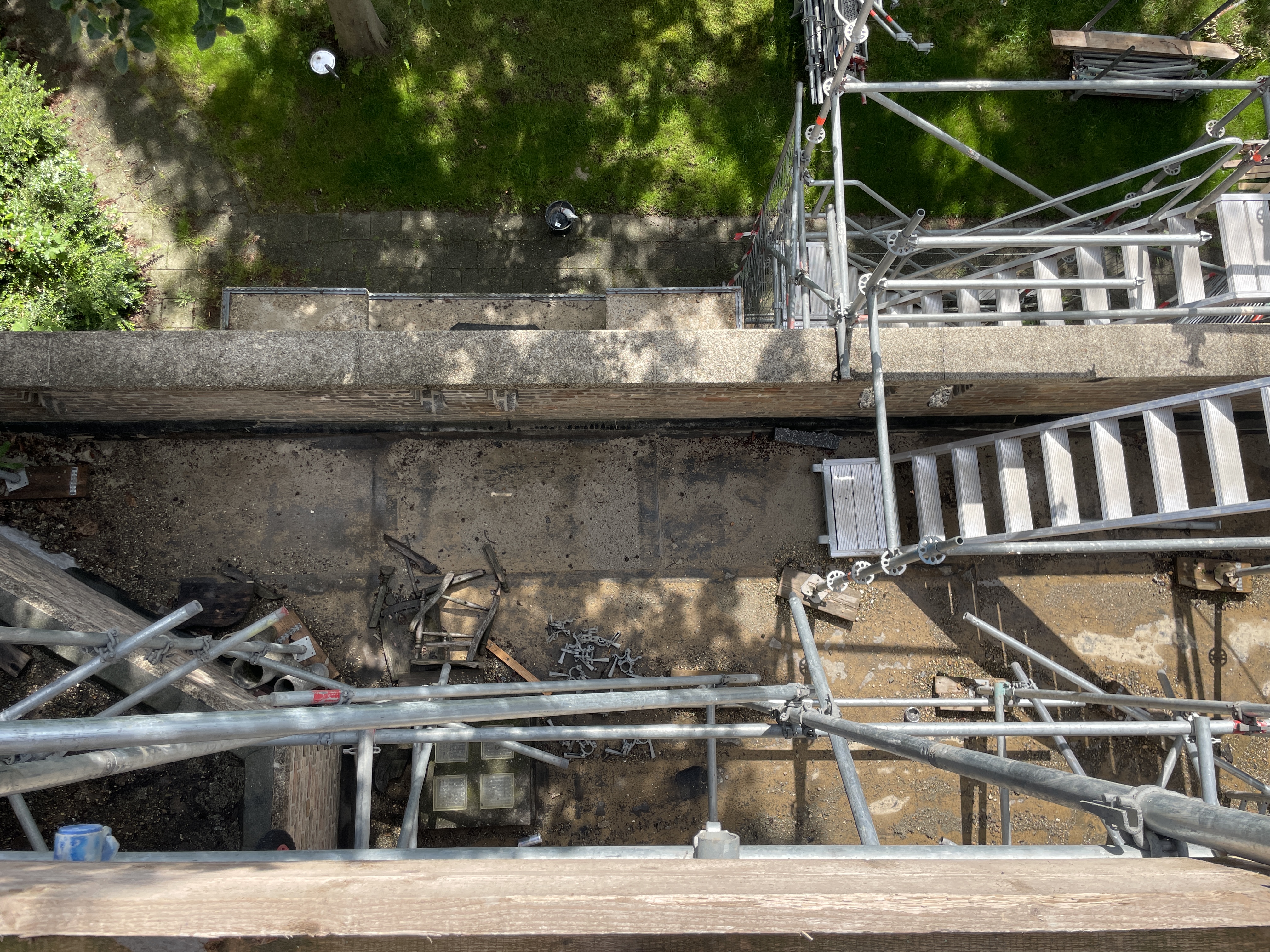Don Boscokerk Venlo, dakwerk en bouwmateriaal van bovenaf